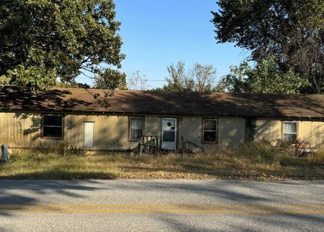Property at 21160 Perry Rd, Springdale, AR 72764, 3 beds, 2 baths