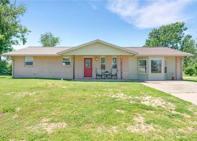 Property at 1630 S Dixieland Rd, Rogers, AR 72758, 3 beds, 1 bath