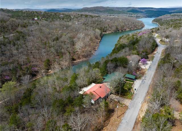 Property at 9 N Star Loop, Holiday Island, AR 72631, 3 beds, 2 baths