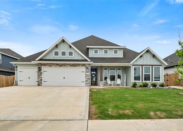 Property at 1231 Red Maple St, Centerton, AR 72719, 4 beds, 2.5 baths