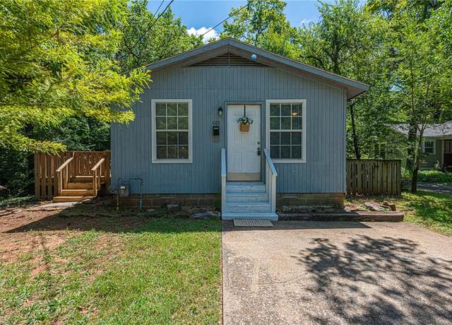 Property at 688 N Willow Ave, Fayetteville, AR 72701, 1 bed, 1 bath