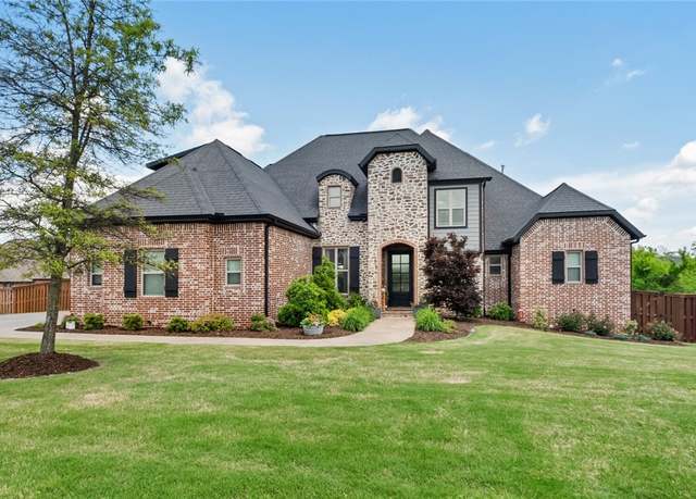 Property at 1604 NW Angel Falls Rd, Bentonville, AR 72712, 4 beds, 3.5 baths