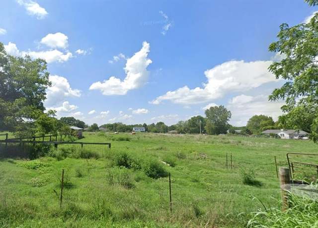 Property at 513 Byers Ave, Gentry, AR 72734