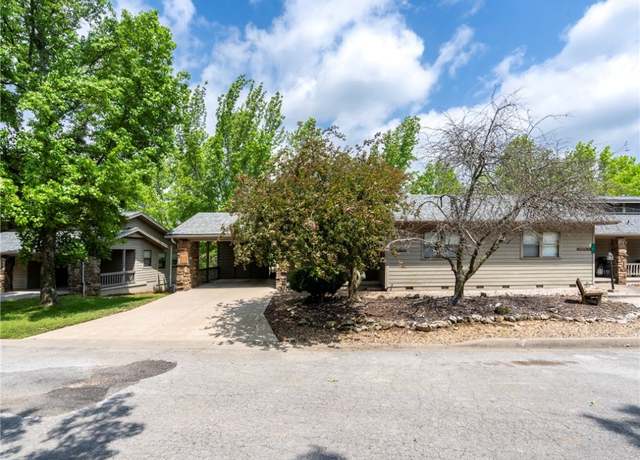 Property at 8 Wedgewood Ln, Holiday Island, AR 72631, 2 beds, 2 baths
