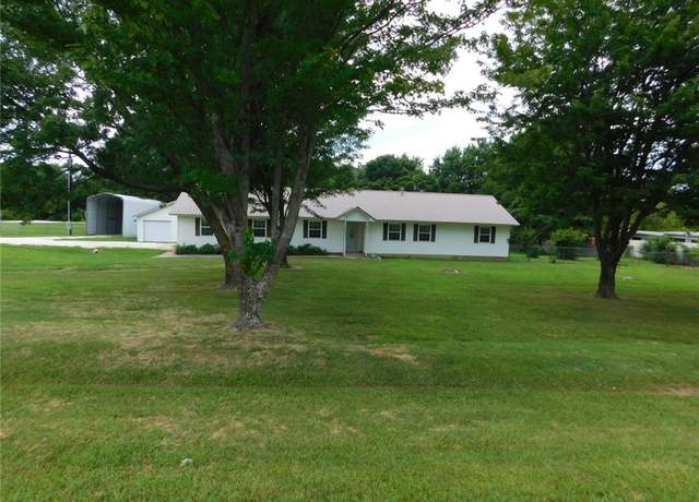 Property at 3588 E Heritage Pkwy, Farmington, AR 72730, 2 beds, 2 baths