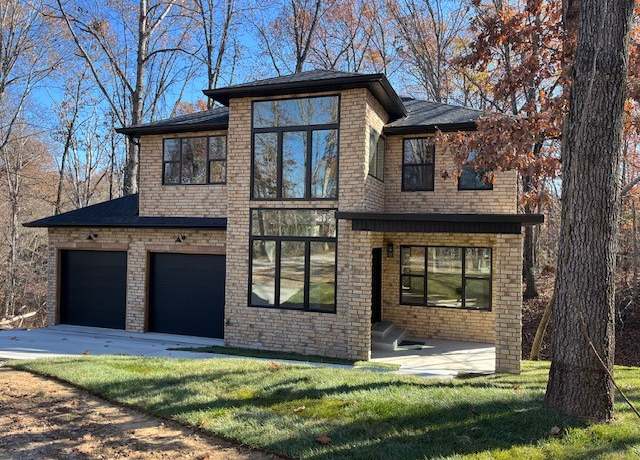 Property at 28 Shanklin Dr, Bella Vista, AR 72715, 3 beds, 2.5 baths