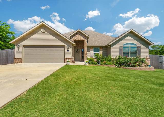 Property at 6 Briscoe Ln, Bella Vista, AR 72715, 3 beds, 2 baths