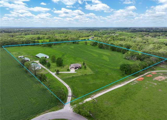 Property at 15701 Vaughn Rd, Decatur, AR 72722, 4 beds, 2 baths