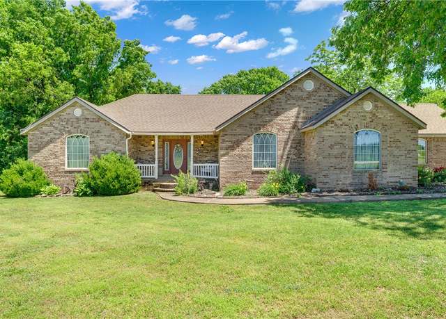 Property at 1480 Dallas St, Gravette, AR 72736, 3 beds, 2 baths