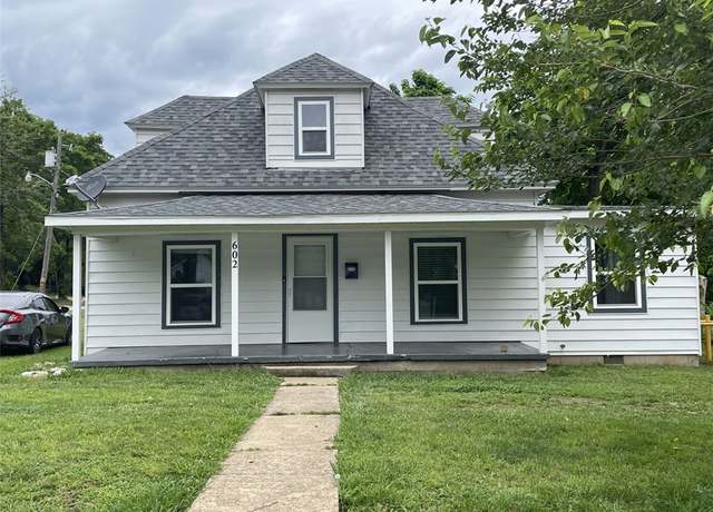 Property at 602 E Church Ave, Berryville, AR 72616, 3 beds, 1 bath