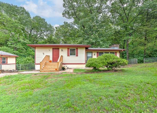 Property at 18880 Cedar Ter, Fayetteville, AR 72703, 2 beds, 1.5 baths