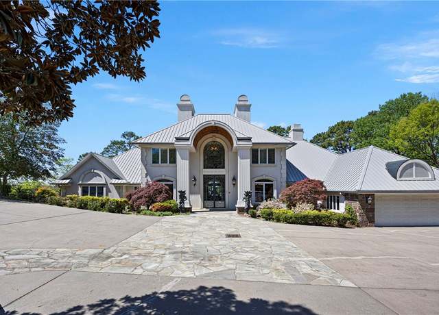 Property at 1 Rimrock Rd, Russellville, AR 72802, 5 beds, 5.5 baths