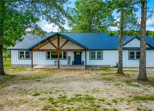 Property at 610 S Woolum Rd, St. Joe, AR 72675, 4 beds, 2 baths