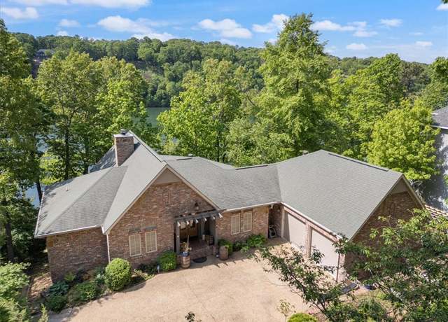 Property at 30 Bosworth Cir, Bella Vista, AR 72714, 3 beds, 2 baths