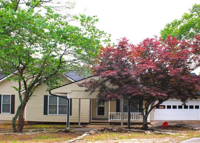 Property at 32 Table Rock Dr, Holiday Island, AR 72631, 4 beds, 3.5 baths