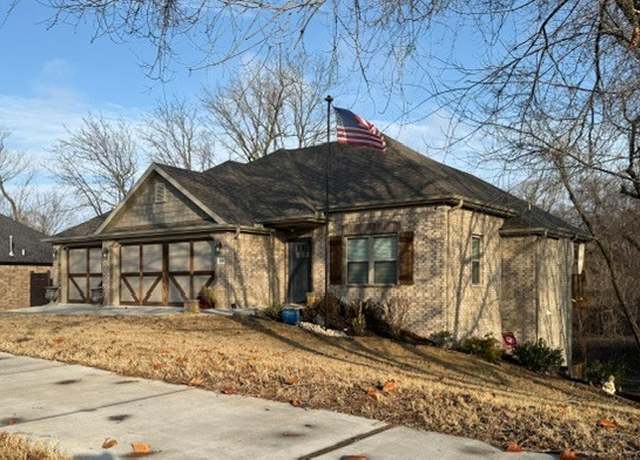 Property at 3266 Springhill Ave, Springdale, AR 72762, 4 beds, 3 baths