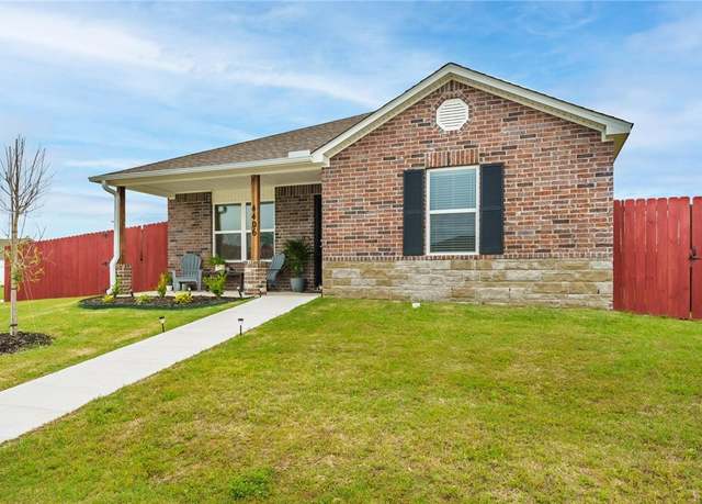 Property at 4406 SW Lexington Ave, Bentonville, AR 72713, 3 beds, 2 baths
