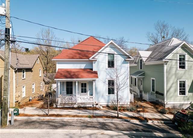 Property at 144 N Washington Ave #102, Fayetteville, AR 72701, 1 bed, 1 bath