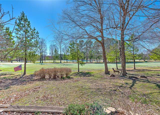 Property at 2607 E Joyce Blvd, Fayetteville, AR 72703, 4 beds, 2.5 baths
