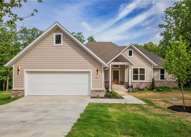 Property at 20 Singleton Dr, Bella Vista, AR 72715, 3 beds, 2.5 baths