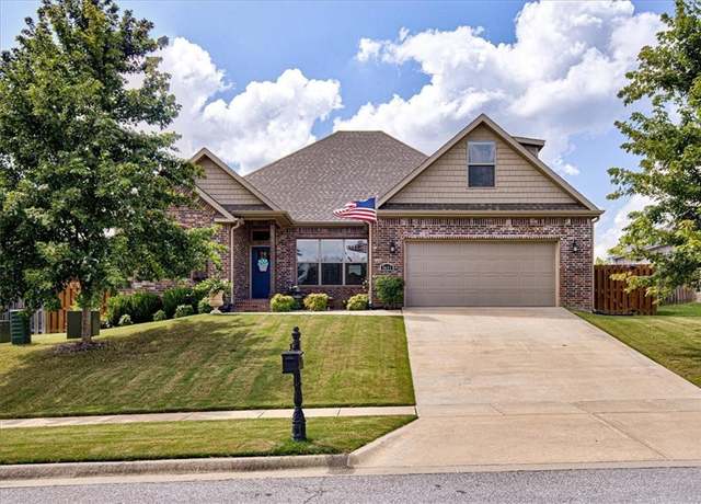Property at 1653 S Laurel Lndg, Fayetteville, AR 72701, 4 beds, 3 baths