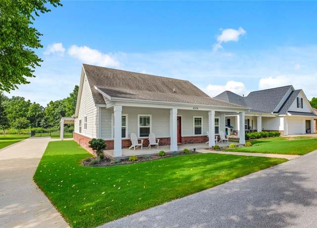 Property at 4379 W Mount Comfort Rd, Fayetteville, AR 72704, 3 beds, 2 baths
