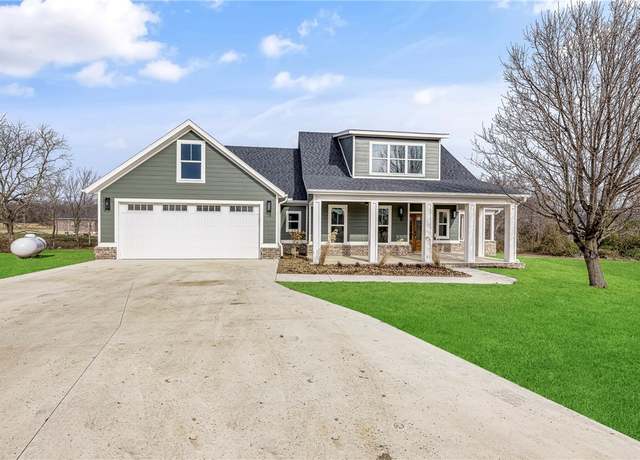 Property at 18 Mcdole Ln, Bella Vista, AR 72715, 3 beds, 2.5 baths