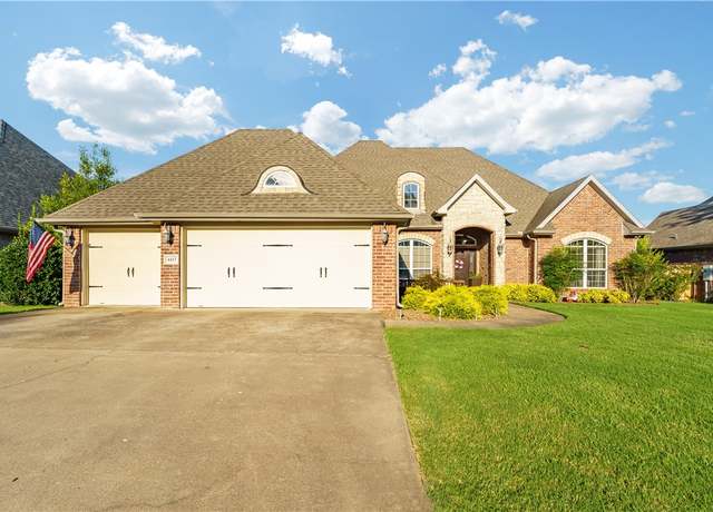 Property at 4417 W Collins Cir, Rogers, AR 72758, 4 beds, 3 baths
