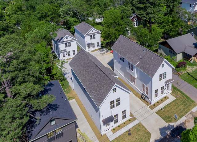 Property at 239 S Church Ave, Fayetteville, AR 72701, 5 beds, 5 baths
