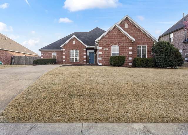Property at 6239 W Persimmon St, Fayetteville, AR 72704, 3 beds, 2 baths