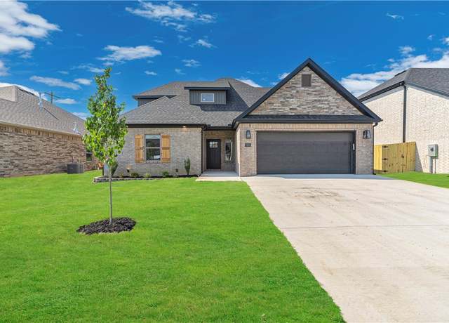 Property at 7001 SW Basswood Ave, Bentonville, AR 72712, 4 beds, 3 baths