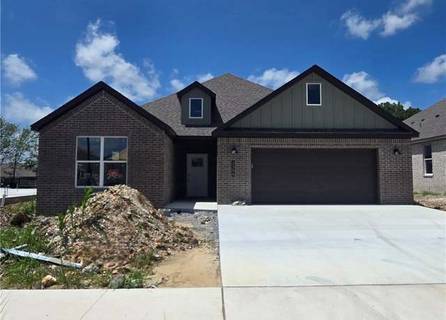 Property at 2306 Lexington St, Siloam Springs, AR 72761, 4 beds, 2 baths