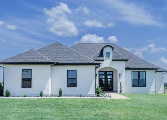 Property at 20597 Shady Grove Rd, Siloam Springs, AR 72761, 3 beds, 2 baths