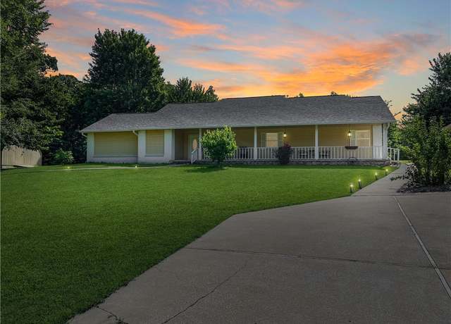 Property at 10370 Noah Rd, Gravette, AR 72736, 4 beds, 3.5 baths