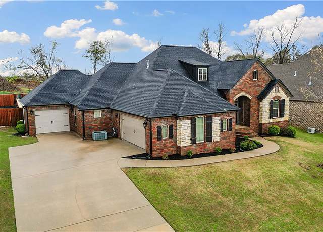 Property at 204 NW Tall Oaks Ave, Bentonville, AR 72712, 4 beds, 3 baths