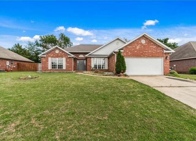 Property at 2977 Kings Dr, Springdale, AR 72764, 3 beds, 2 baths