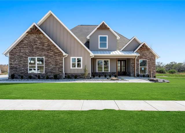 Property at 881 Greenhorn St, Bentonville, AR 72712, 5 beds, 4 baths