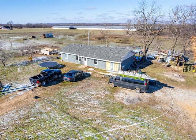 Property at 53983 650 Rd, Colcord, OK 74338, 5 beds, 1.5 baths