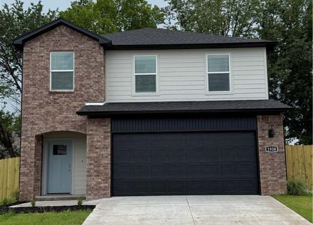 Property at 1930 Larkspur St, Springdale, AR 72762, 4 beds, 2.5 baths