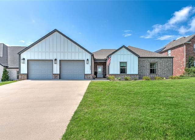 Property at 6303 SW Heritage Ave, Bentonville, AR 72713, 3 beds, 2.5 baths