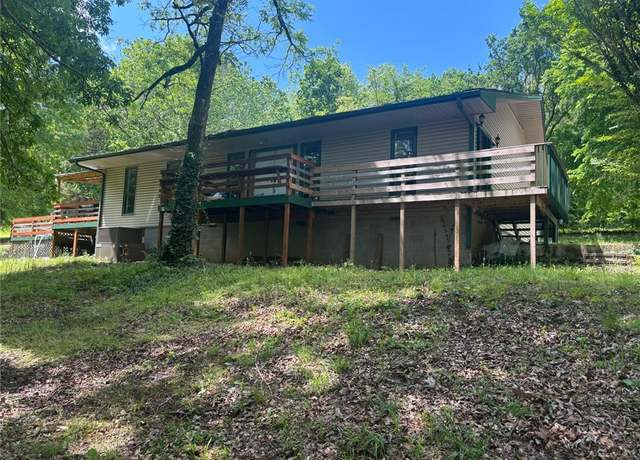 Property at 10703 Thunder Rd, Fayetteville, AR 72701, 4 beds, 2 baths