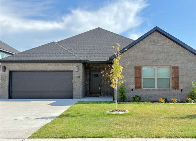 Property at 7105 SW High Meadow Blvd, Bentonville, AR 72713, 3 beds, 2 baths