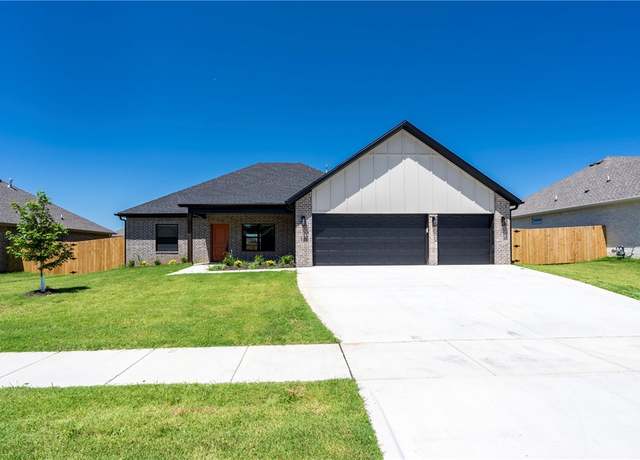 Property at 145 N Adler Ave, Farmington, AR 72730, 3 beds, 2 baths