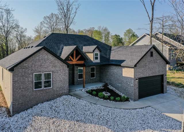 Property at 6 Galashiels Ln, Bella Vista, AR 72715, 4 beds, 2 baths