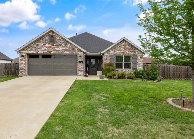 Property at 436 Concho St, Farmington, AR 72730, 3 beds, 2 baths