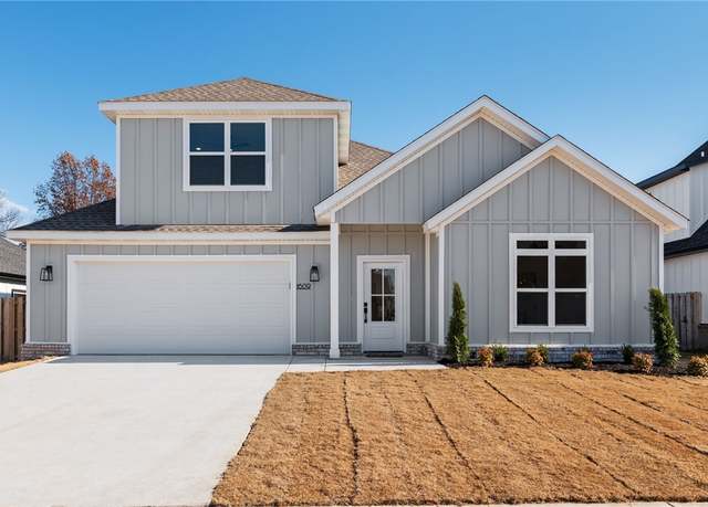 Property at 1609 S 23rd Pl, Rogers, AR 72758, 4 beds, 2.5 baths
