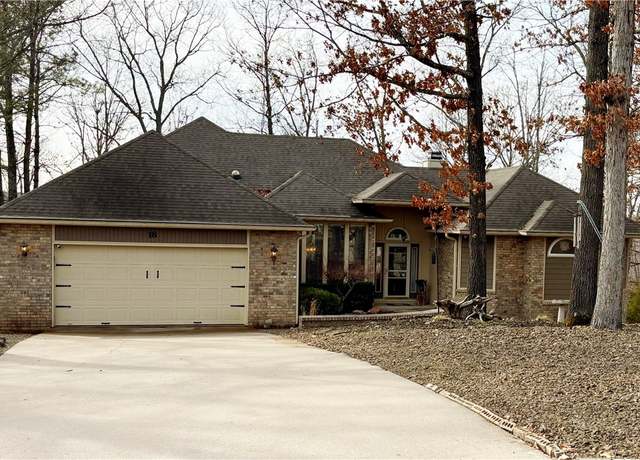 Property at 18 Penrith Dr, Bella Vista, AR 72714, 3 beds, 2 baths