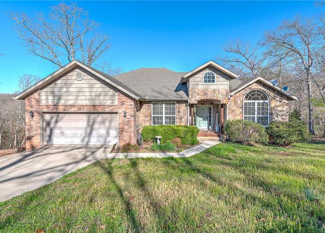 Property at 12 Sheffield Dr, Bella Vista, AR 72714, 3 beds, 2 baths