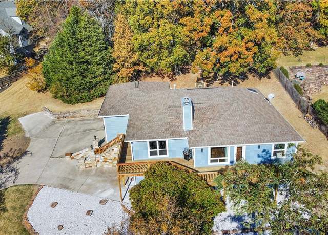 Property at 2841 E Hyland Park Rd, Fayetteville, AR 72701, 4 beds, 2.5 baths