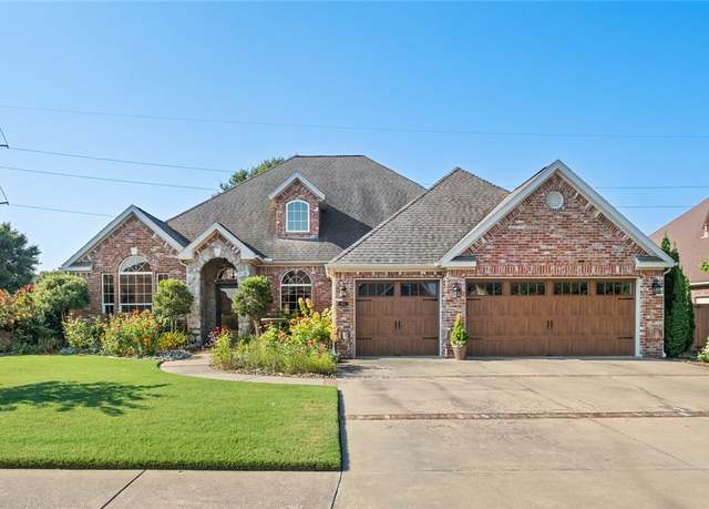 Property at 903 SW Edinburgh Ave, Bentonville, AR 72713, 3 beds, 3 baths